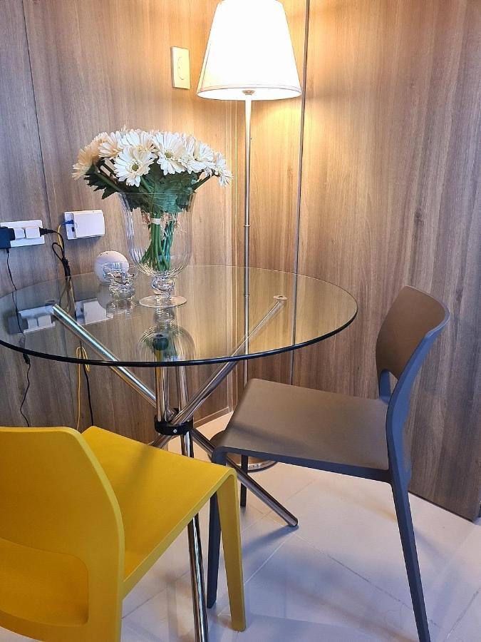 Cozy Penthouse 2Br Suite W Balcony - Amazing Manila Bay View And City Skyline Near Moa 帕赛 外观 照片