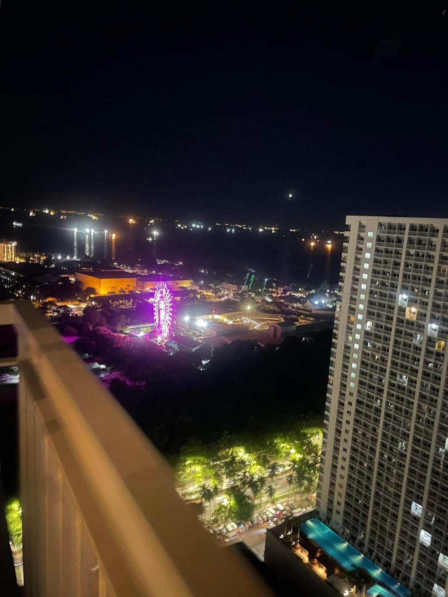 Cozy Penthouse 2Br Suite W Balcony - Amazing Manila Bay View And City Skyline Near Moa 帕赛 外观 照片