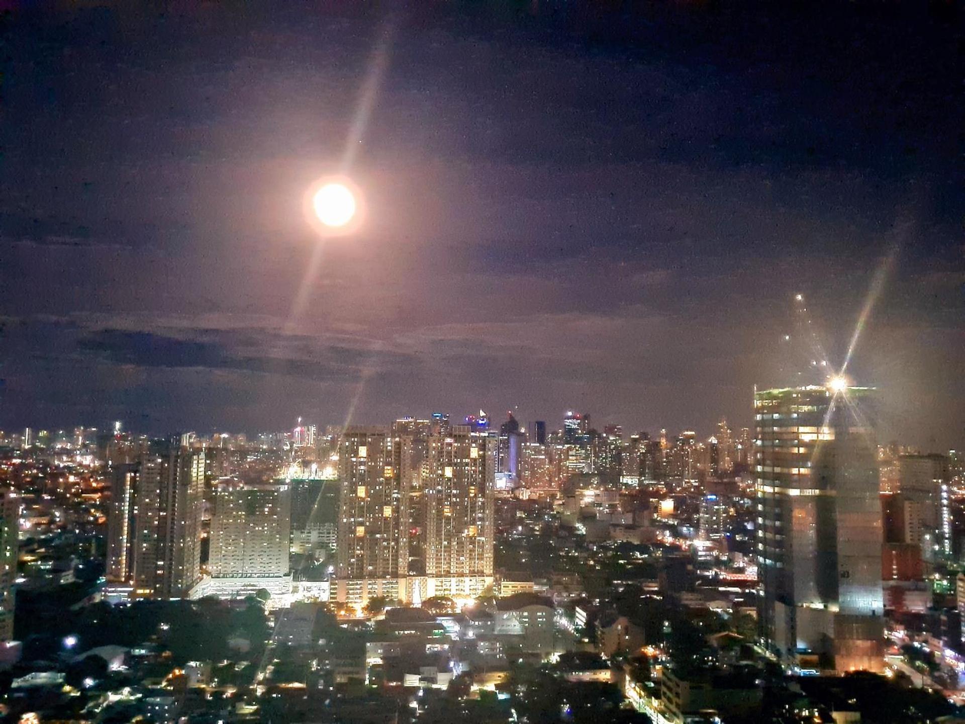 Cozy Penthouse 2Br Suite W Balcony - Amazing Manila Bay View And City Skyline Near Moa 帕赛 外观 照片